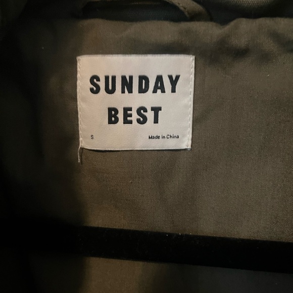 Aritizia Sunday Best green quilted jacket. Size small - Picture 3 of 5